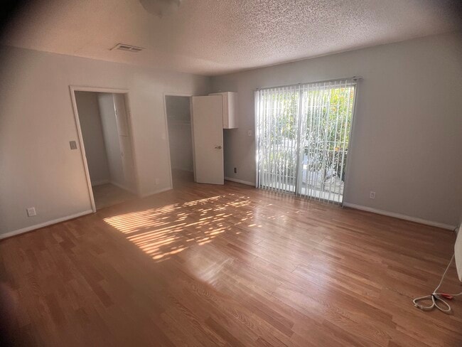 Foto del edificio - 509 N Curson Ave