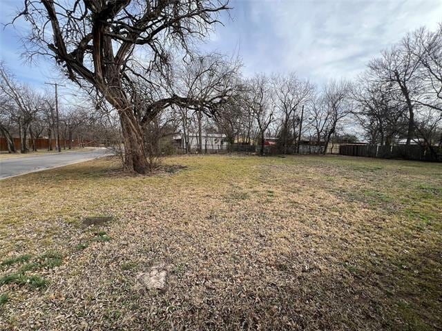 Foto del edificio - 1721 N Ross Ave