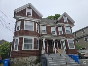 Building Photo - 5 Wellington Ave