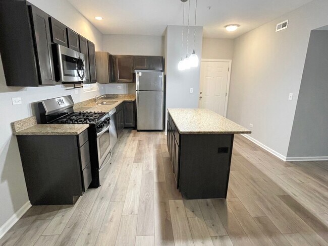 Foto del edificio - 809 E Main St