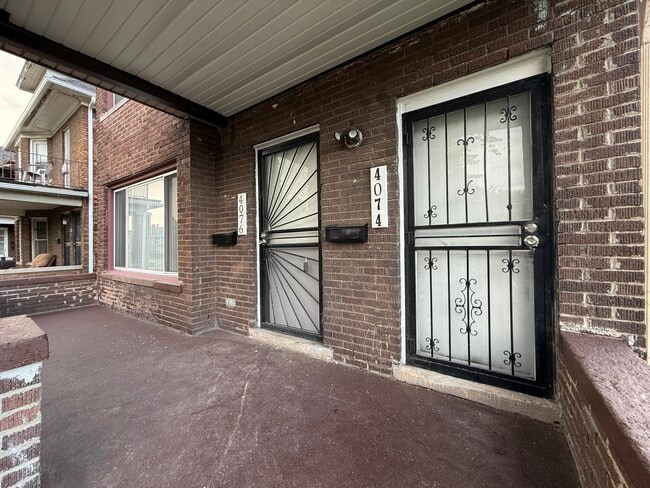 Building Photo - 4074 Virginia Park St