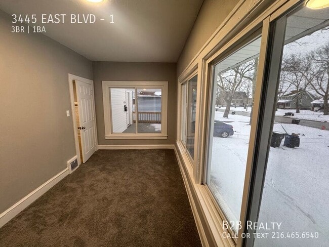 Foto del edificio - 3445 East Blvd