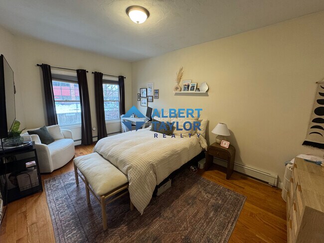 Building Photo - 58 Medford St