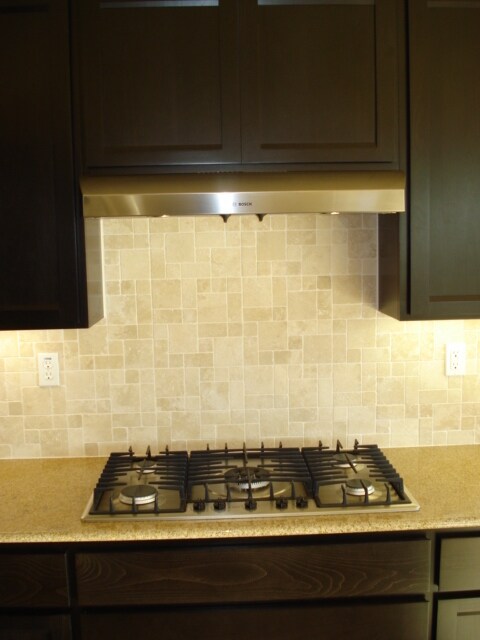 Foto del edificio - NICE 2 STORY 4+ BED, 3 BA, 3CAR, 3000+SQFT...
