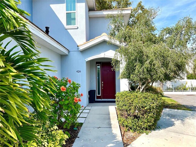 Foto del edificio - 426 Birdsong Ln