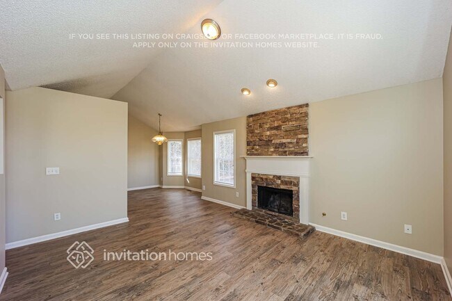 Foto del edificio - 128 Megan Way