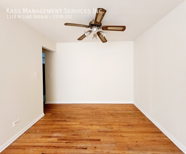 Foto del edificio - 1318 W Lunt Ave