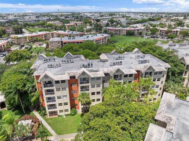 Foto del edificio - 8120 Geneva Ct