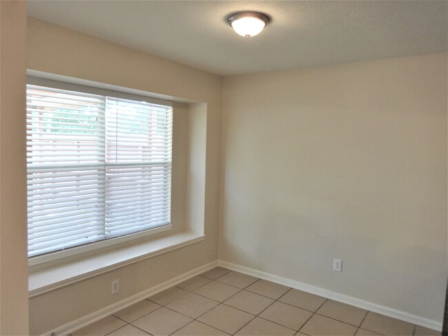 Building Photo - 8262 Fuqua Gardens