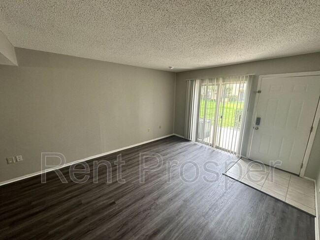 Building Photo - 4155 S Semoran Blvd