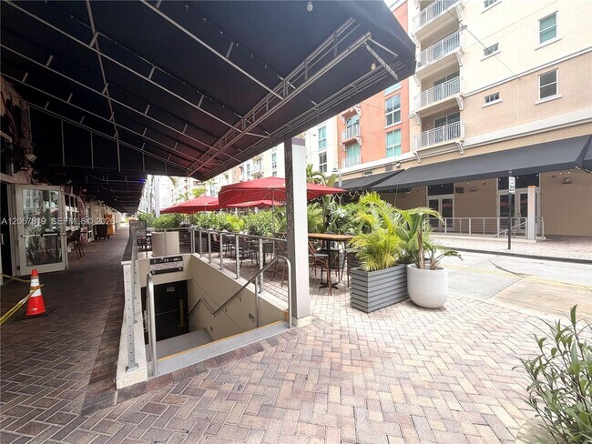 Building Photo - 7290 SW 90th St