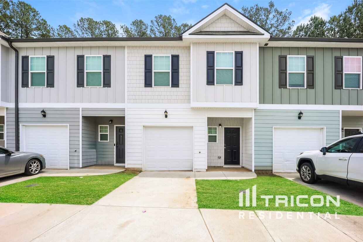 Foto principal - 4954 Lower Elm St