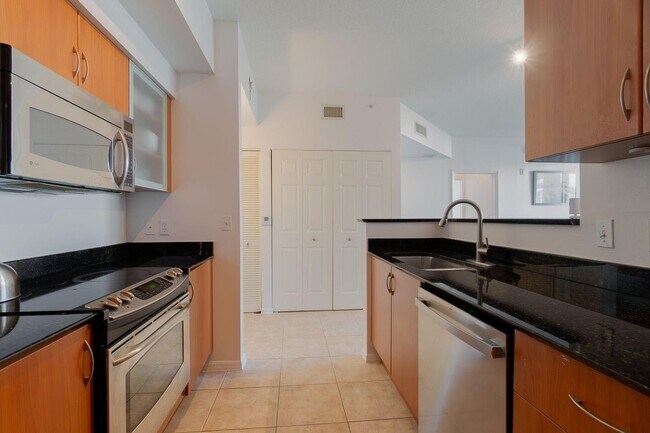 Foto del edificio - 804 E Windward Way