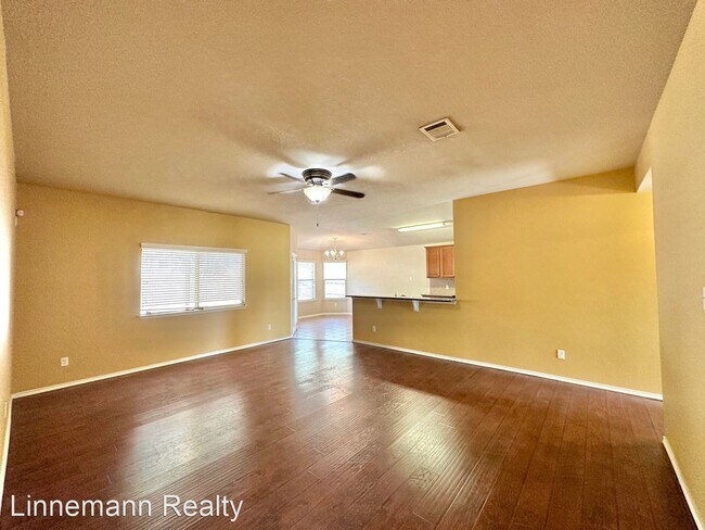 Foto del edificio - 3 br, 2 bath House - 6806 Modesto Road