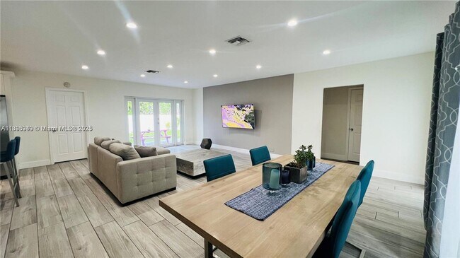 Foto del edificio - 911 N 14th Ave