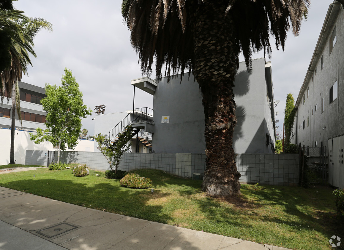 Building Photo - 11951 Venice Blvd