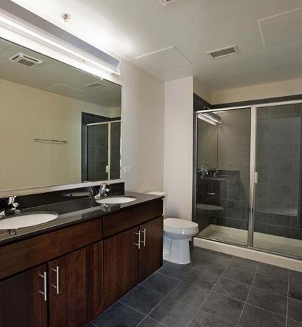 Foto del edificio - 425 E Erie St