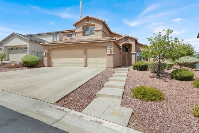 Building Photo - 10650 Robin Hill Ave