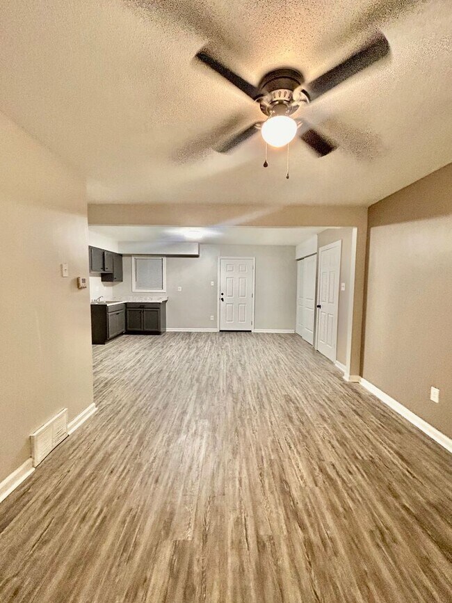Foto del edificio - Newly Rehabbed Home in Raleigh - Open To Section 8 - $99 Move In Special