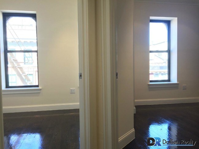 Foto del edificio - 50 E 3rd St