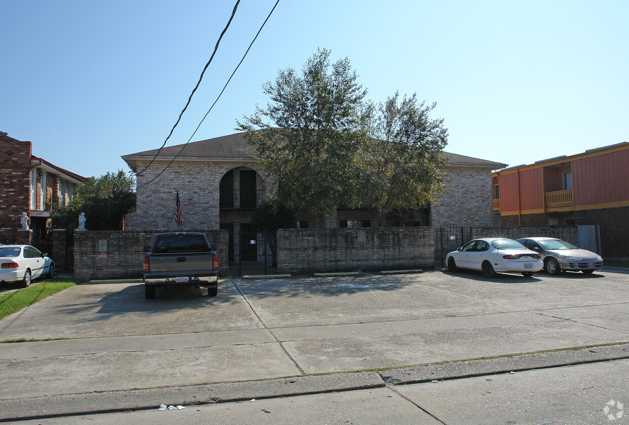 Primary Photo - Napoleon Apartments