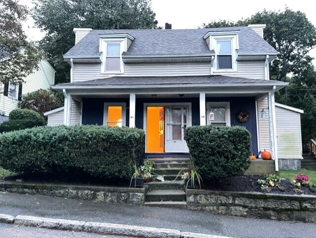 Primary Photo - 19 Trask Ave
