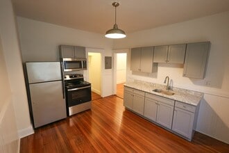 Building Photo - 93 Florida St