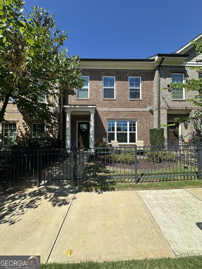 Building Photo - 882 Westmoreland Circle Northwest