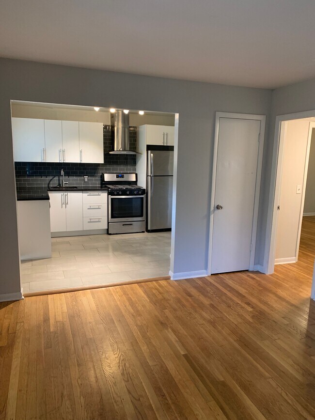 Foto del edificio - 1164 Alta Ave NE
