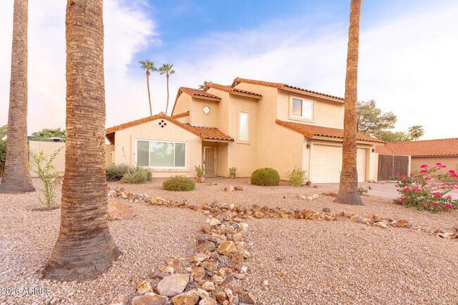 Foto del edificio - 5625 E Tierra Buena Ln