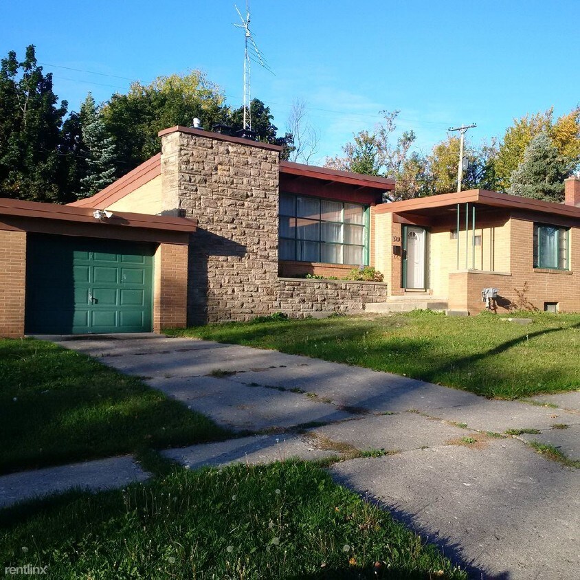 3201 Brentwood Dr, Flint, MI 48503 Condo for Rent in Flint, MI