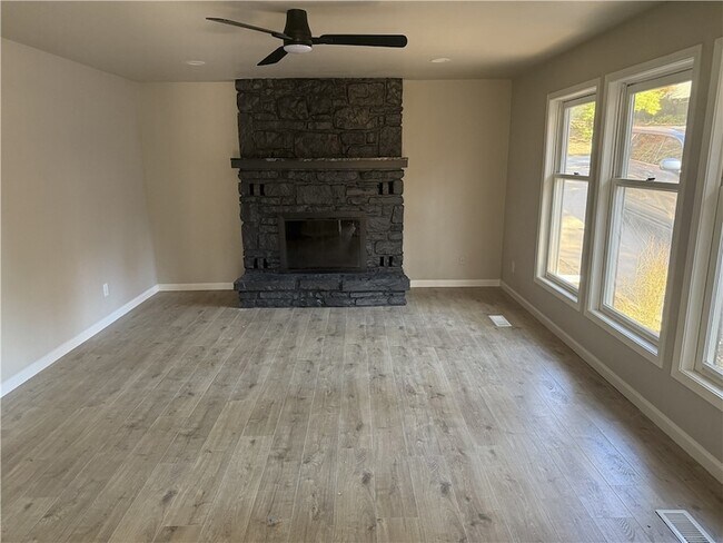 Foto del edificio - 9 Brighstone Ln