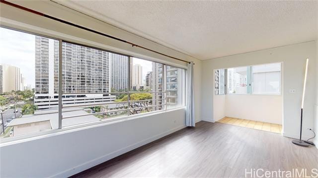 Building Photo - 2547 Ala Wai Blvd