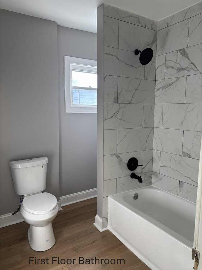 Building Photo - 2026 Druid Hill Ave