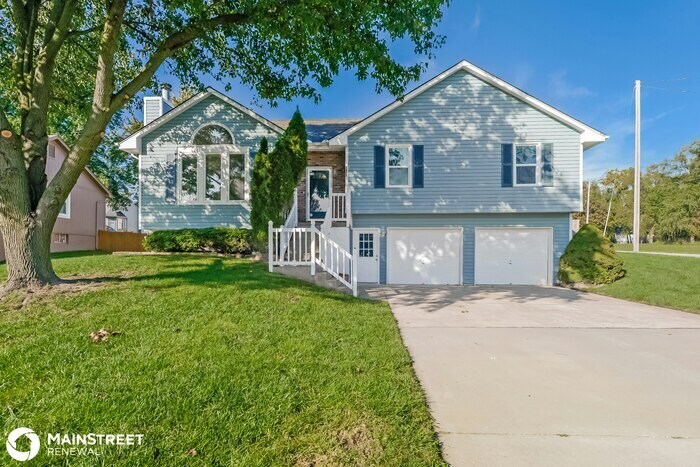 Primary Photo - 1457 NE Burgandy Ln, Lees Summit, MO 64086