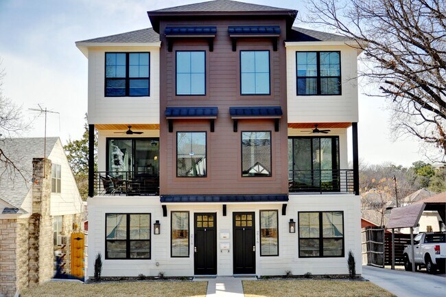 Foto del edificio - 2716 Forest Park Blvd