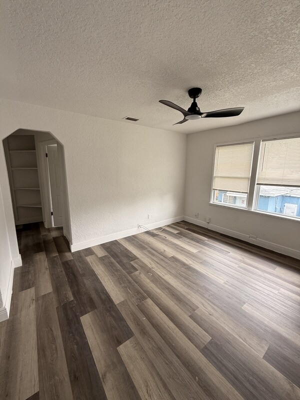 Foto del edificio - 810 20th Ave S