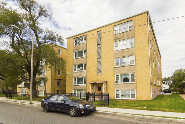1934 W 5th Ave - 1934-2000 W 5th Ave