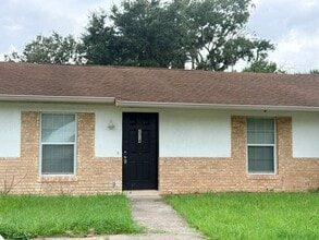 Building Photo - 2312 Fern Palm Dr