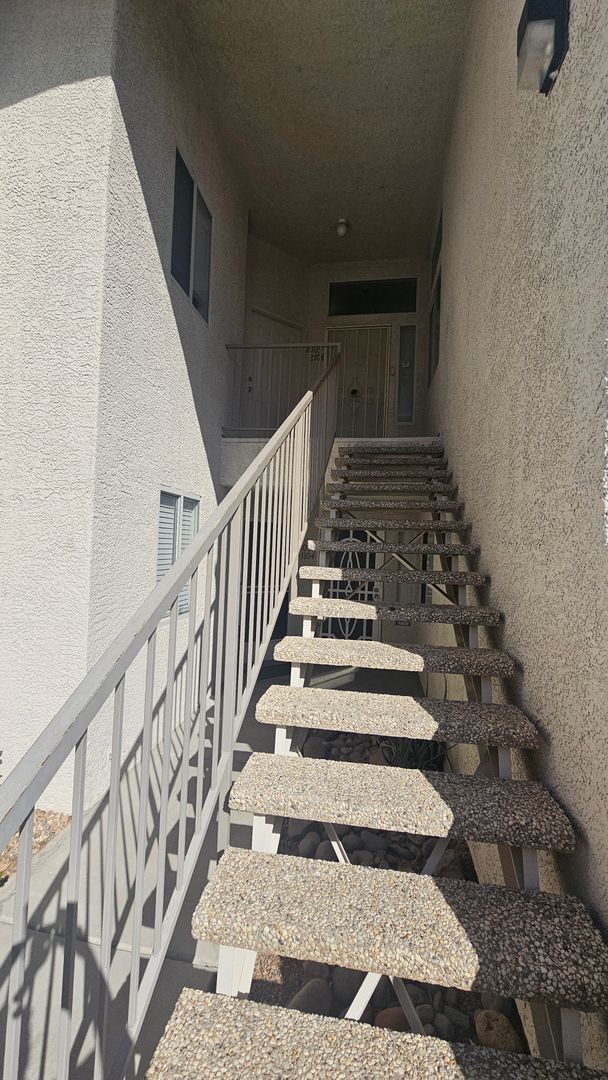 Building Photo - 3125 N Buffalo Dr