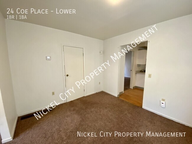 Foto del edificio - 24 Coe Pl