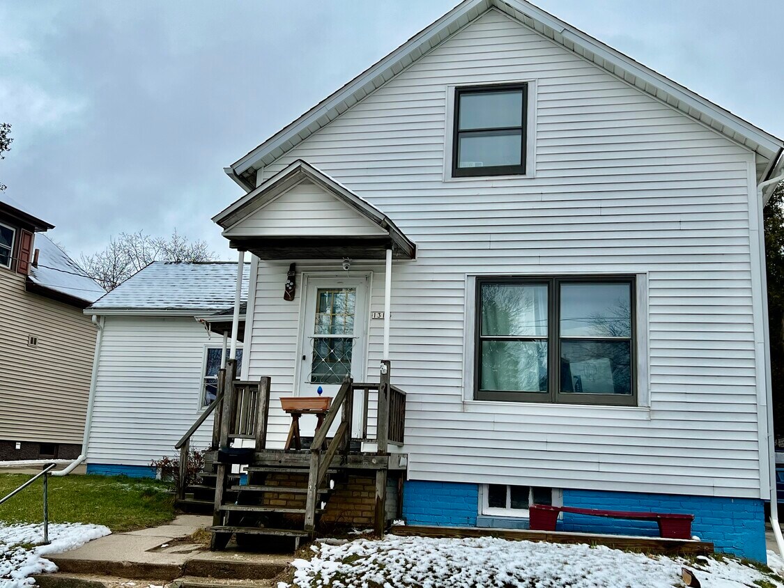 Primary Photo - 1316 S 15th St