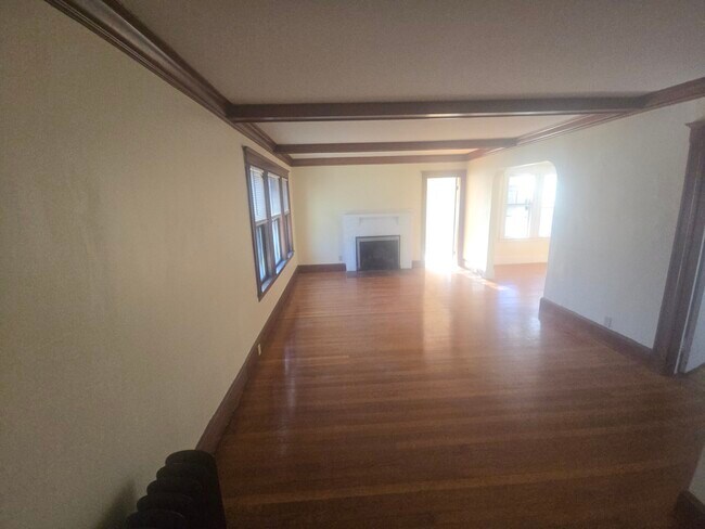 Foto del edificio - 281 Lowell Ave