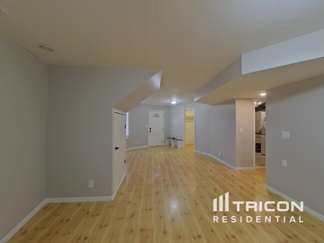 Foto del edificio - 805 Garrison Ct