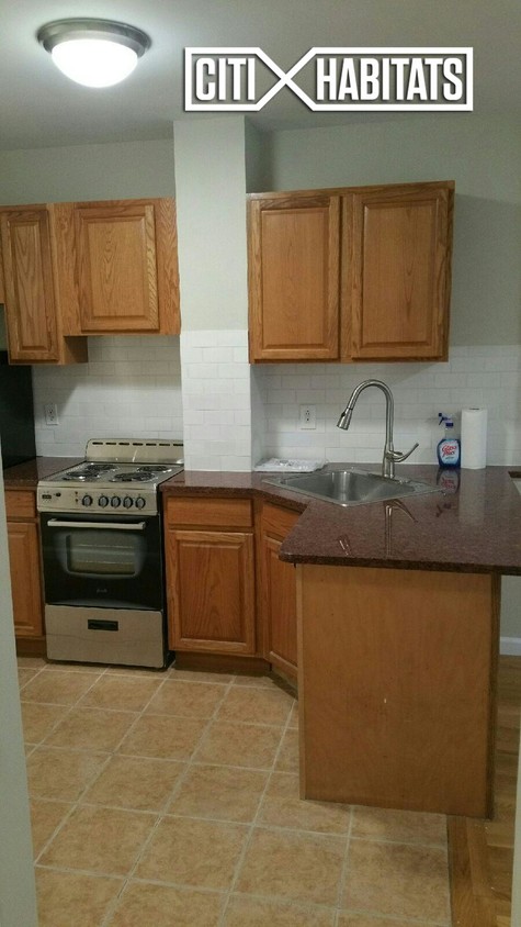 Primary Photo - 55 1st Ave