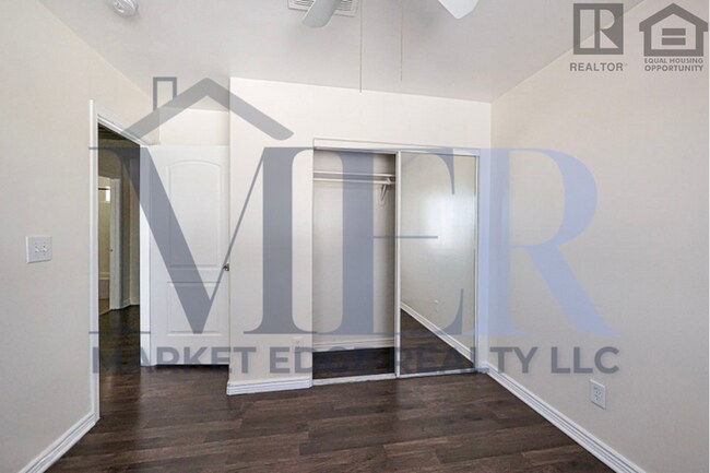 Foto del edificio - 3Bed/2.5Bath Townhouse at 24th St/Thomas! Move-In ready on 04/09/2026!