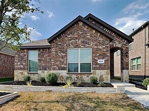 Building Photo - 2337 Larimar Dr