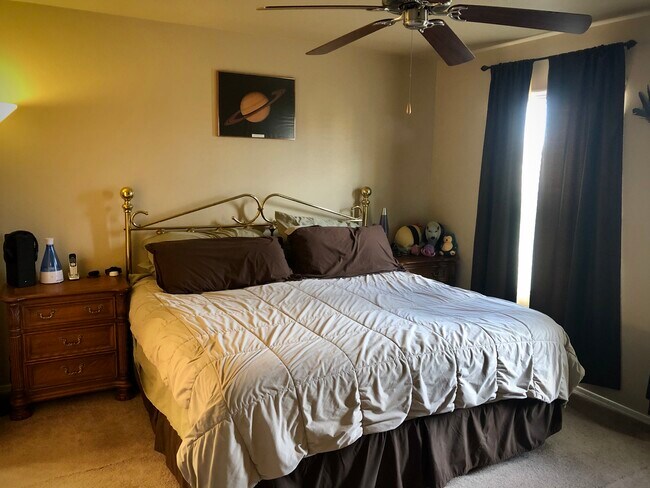 Master Bedroom - 2401 E Rio Salado Pky