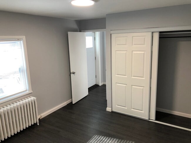 Dormitorio 1 - 7 Snowden Ave