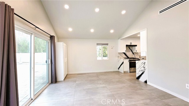 Building Photo - 11819 W Trail
